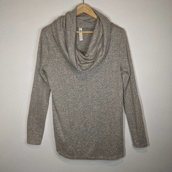 Vanilla Bay Cowl Neck Gray Pullover Sweater - Picture 6 of 7